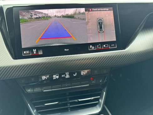 Used 2022 Audi RS e-tron GT w/ Year 1 Package image 29