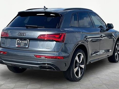Used 2023 Audi Q5 2.0T Premium Plus w/ Premium Plus Package AWD/4WD image 2