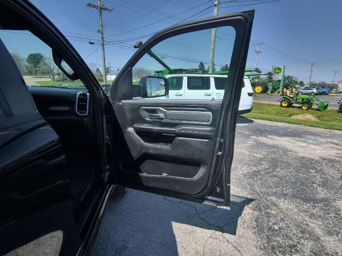 Used 2020 RAM 1500 Big Horn AWD/4WD image 30