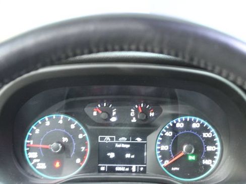Used 2017 GMC Acadia SLE FWD image 17
