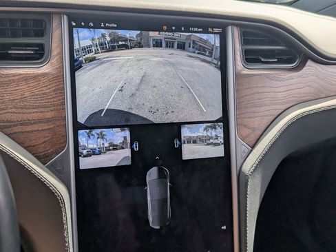 Used 2021 Tesla Model X Long Range image 23