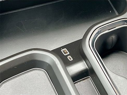 Used 2024 GMC Sierra 2500 AT4 image 20