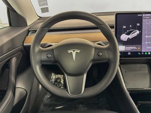 Used 2020 Tesla Model 3 Standard Range Plus RWD image 14