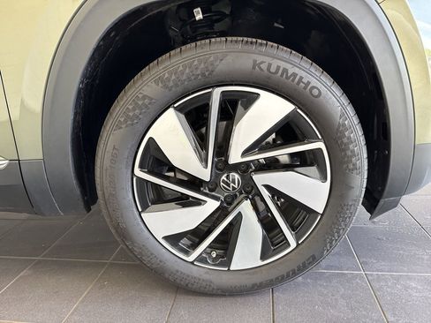Used 2026 Volkswagen Atlas SEL AWD/4WD image 55