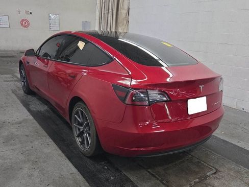 Used 2022 Tesla Model 3 Long Range AWD/4WD image 4