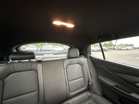 Certified 2024 Buick Envista Sport Touring w/ Convenience I Package FWD image 12