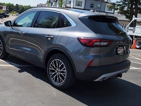 New 2024 Ford Escape SE w/ PHEV Premium Package image 5