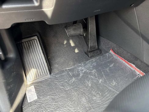 New 2025 Kia Telluride S image 24