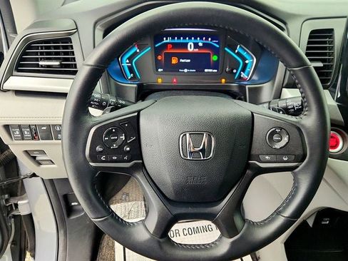 Used 2023 Honda Odyssey EX-L image 14