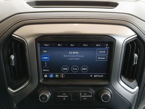 Certified 2023 Chevrolet Silverado 2500 LT AWD/4WD image 13