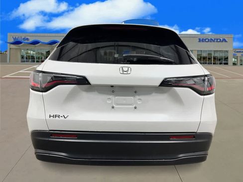 New 2026 Honda HR-V LX image 4