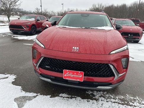 New 2025 Buick Envision Sport Touring image 9