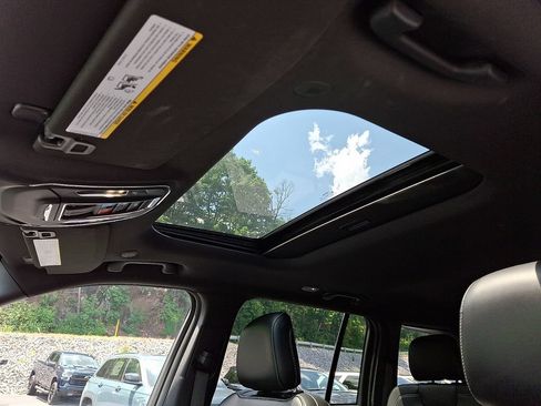 Certified 2023 Jeep Grand Cherokee Altitude AWD/4WD image 17