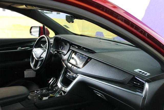 Used 2021 Cadillac XT5 Premium Luxury AWD/4WD image 12