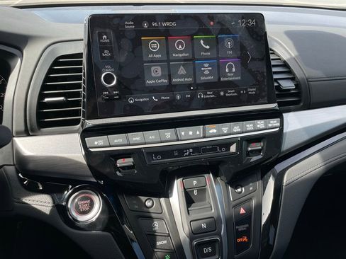 New 2026 Honda Odyssey Touring image 18