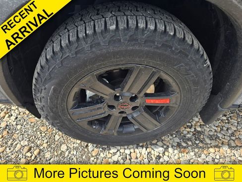 Certified 2025 Nissan Rogue SV AWD/4WD image 4
