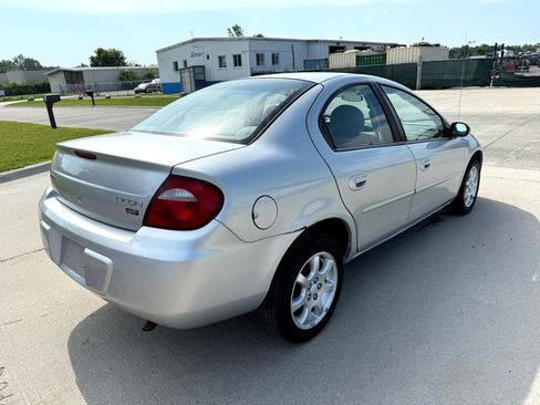 Used 2005 Dodge Neon SXT image 9