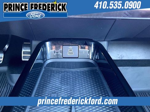 Used 2025 Ford Mustang Mach-E Premium w/ Sport Appearance Package image 31