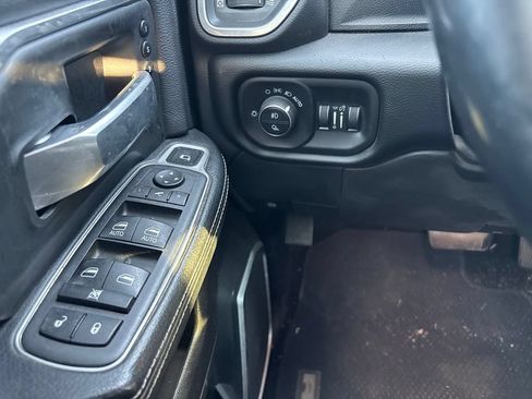 Used 2019 RAM 2500 Laramie w/ Night Edition AWD/4WD image 14
