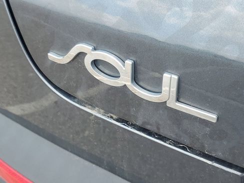 Used 2020 Kia Soul LX FWD image 5