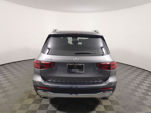 New 2026 Mercedes-Benz GLB 250 image 4