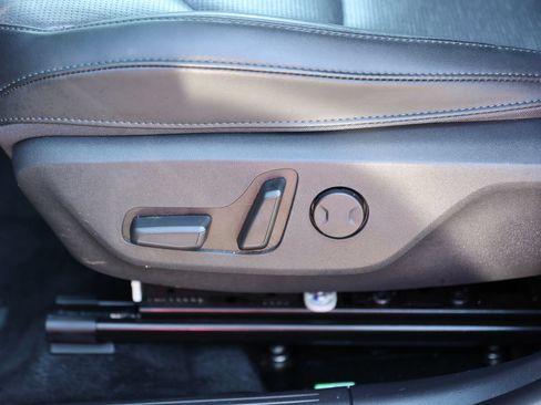 Used 2024 Kia Niro Wave w/ Wave Preserve Package FWD image 17