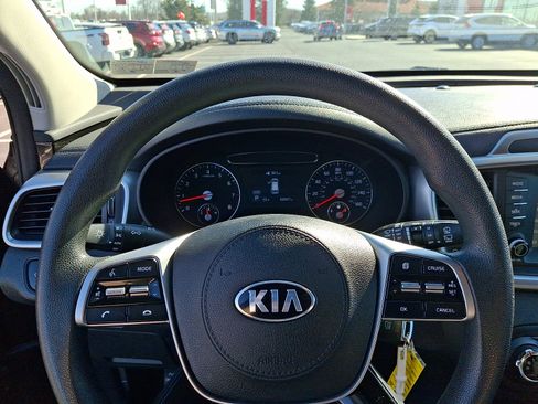 Used 2020 Kia Sorento LX V6 image 18