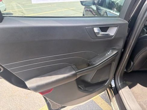 Used 2025 Ford Escape Platinum AWD/4WD image 12