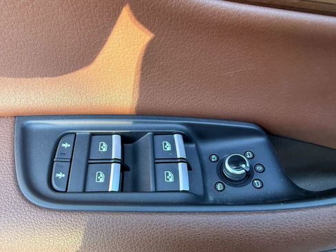 Used 2017 Audi Q7 3.0T Premium Plus image 10