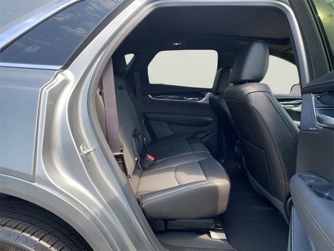 Certified 2024 Cadillac XT5 Premium Luxury image 18