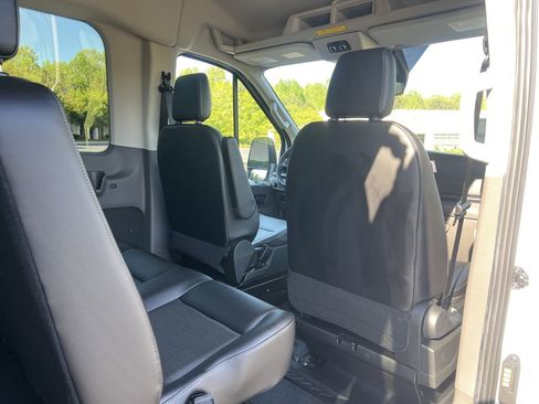 New 2026 Ford Transit 350 148 Medium Roof Wagon image 18