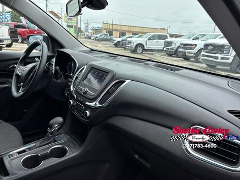 Used 2024 Chevrolet Equinox LT FWD image 21