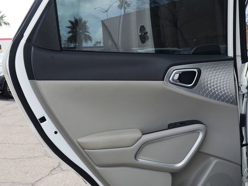 Used 2022 Kia Soul LX w/ Technology Package image 29