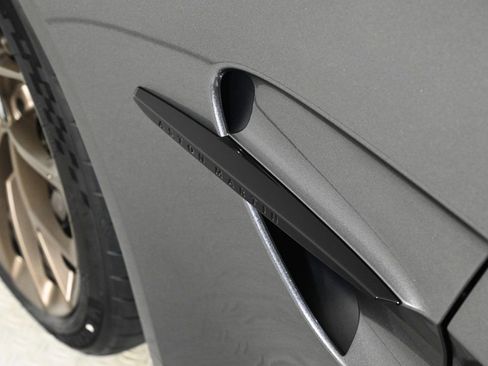 Used 2026 Aston Martin V8 Vantage Coupe image 24