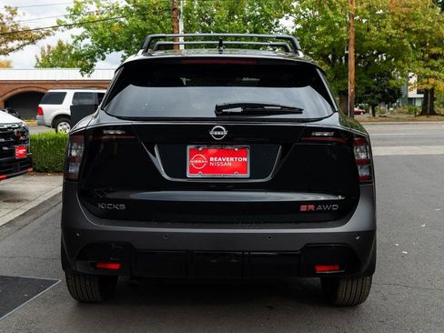 New 2026 Nissan Kicks SR w/ Cold Weather Package image 5