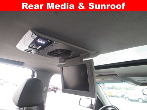 Used 2016 GMC Yukon XL SLT w/ Open Road Package AWD/4WD image 15