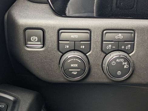 New 2025 Chevrolet Silverado 1500 LT image 24