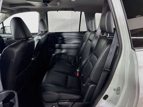 Used 2022 Honda Pilot Touring image 21