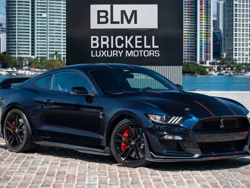 Used 2021 Ford Mustang Shelby GT500 w/ Technology Package image 1