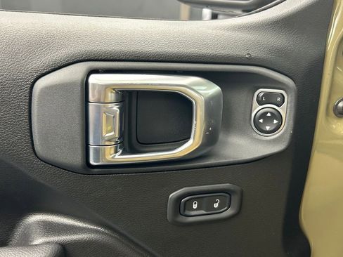 New 2026 Jeep Gladiator Willys AWD/4WD image 14