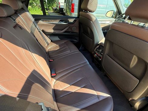 Used 2018 BMW X5 xDrive35d w/ Driving Assistance Package AWD/4WD image 19