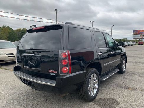 Used 2011 GMC Yukon Denali image 6