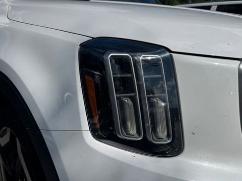 Certified 2023 Kia Telluride S w/ S Sunroof Package FWD image 8