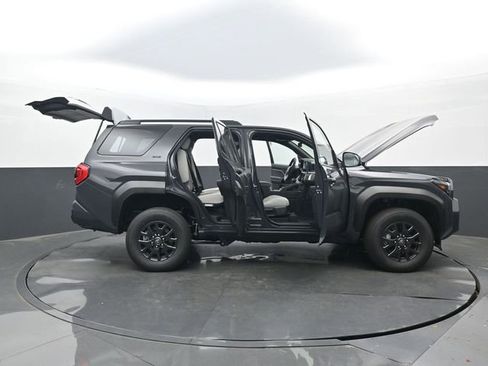 New 2026 Toyota 4Runner SR5 RWD image 31