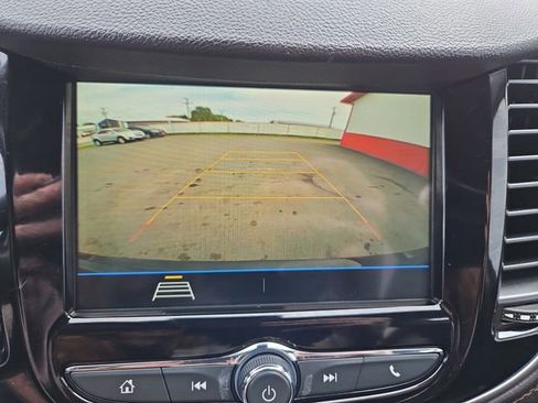 Used 2019 Chevrolet Trax LT w/ LT Convenience Package image 22