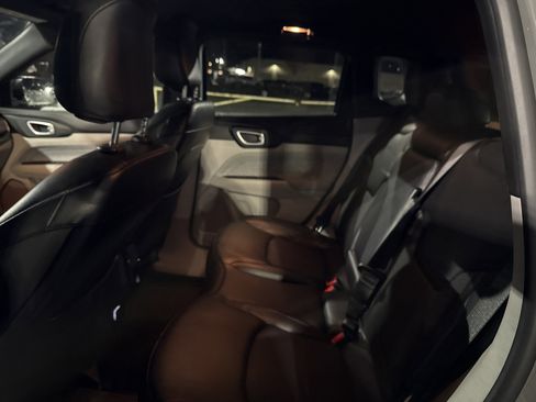 Used 2023 Jeep Compass Latitude w/ Convenience Group image 34