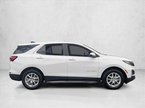 Used 2024 Chevrolet Equinox LT FWD image 4