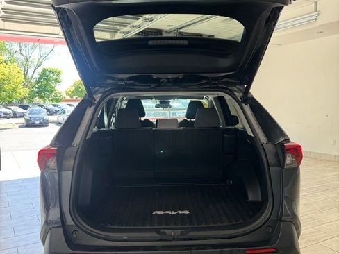 Used 2019 Toyota RAV4 XLE w/ Convenience Package AWD/4WD image 25