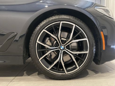 Certified 2023 BMW 530i xDrive w/ M Sport Package AWD/4WD image 10