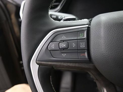 New 2026 Jeep Grand Cherokee L 4WD image 34